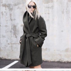 Aritzia Babaton Sian Coat Olive Green